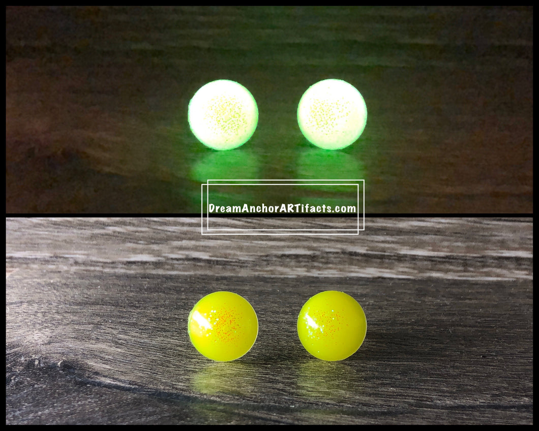 Sunny yellow-green glow earrings