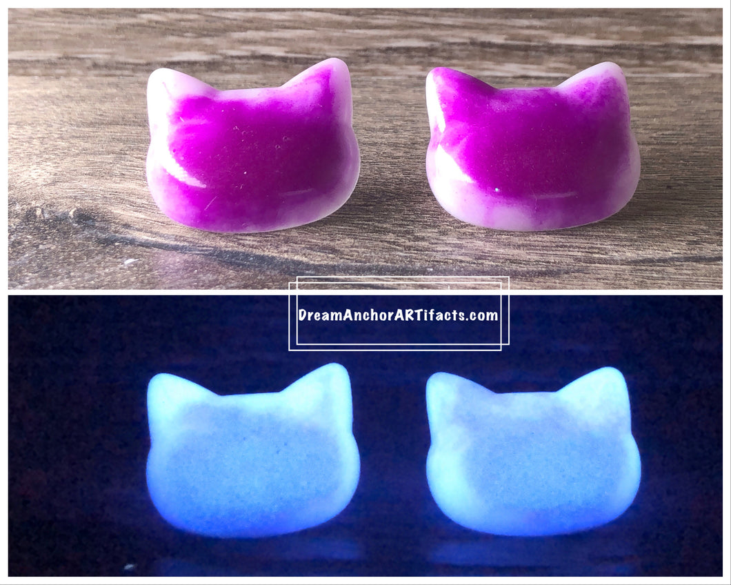 Purple kitten - glow stud earrings